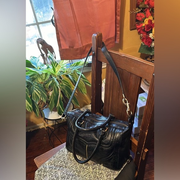 Rebecca Minkoff EUC black leather Ostrich embossed handbag with dust bag. - Picture 4 of 12